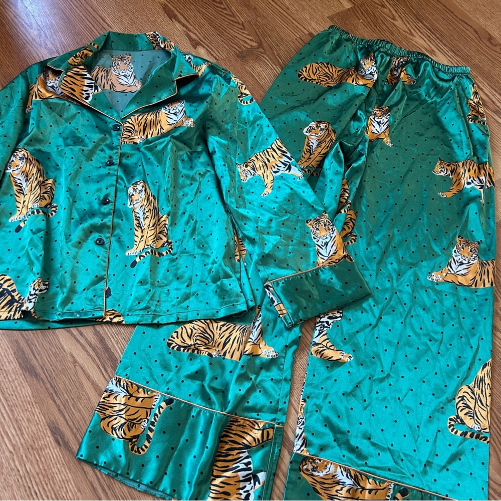 SHEIN silky tiger pajamas